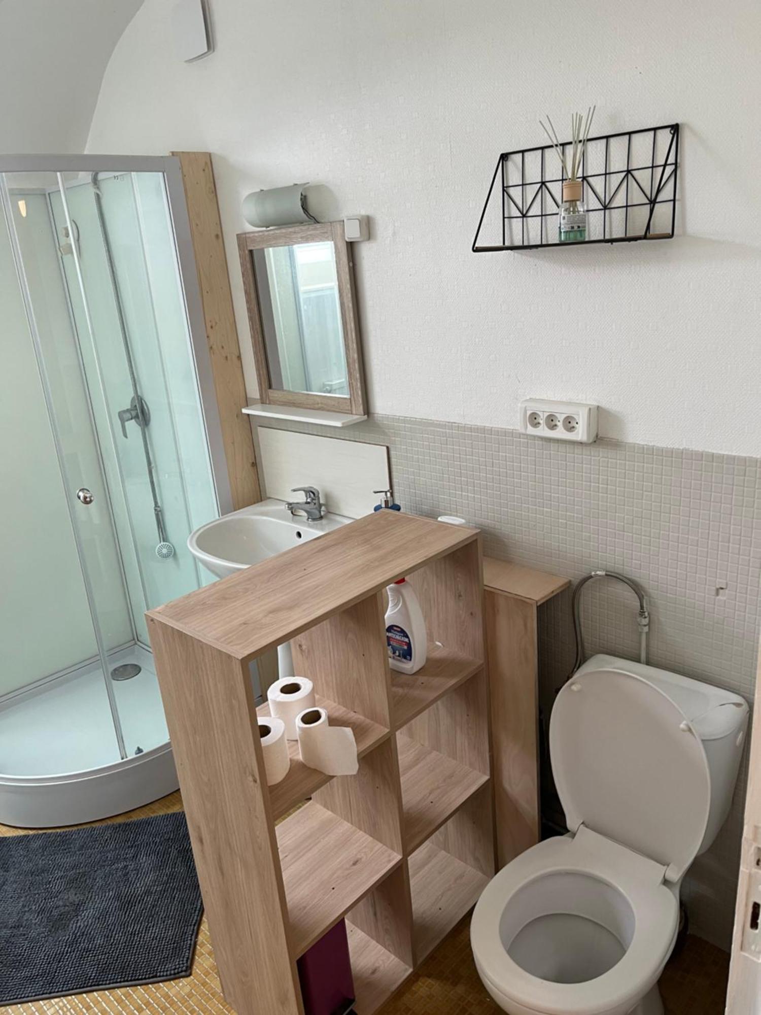 Flixecourt Gite De La Nievre - Centre Ville-2E Etage מראה חיצוני תמונה